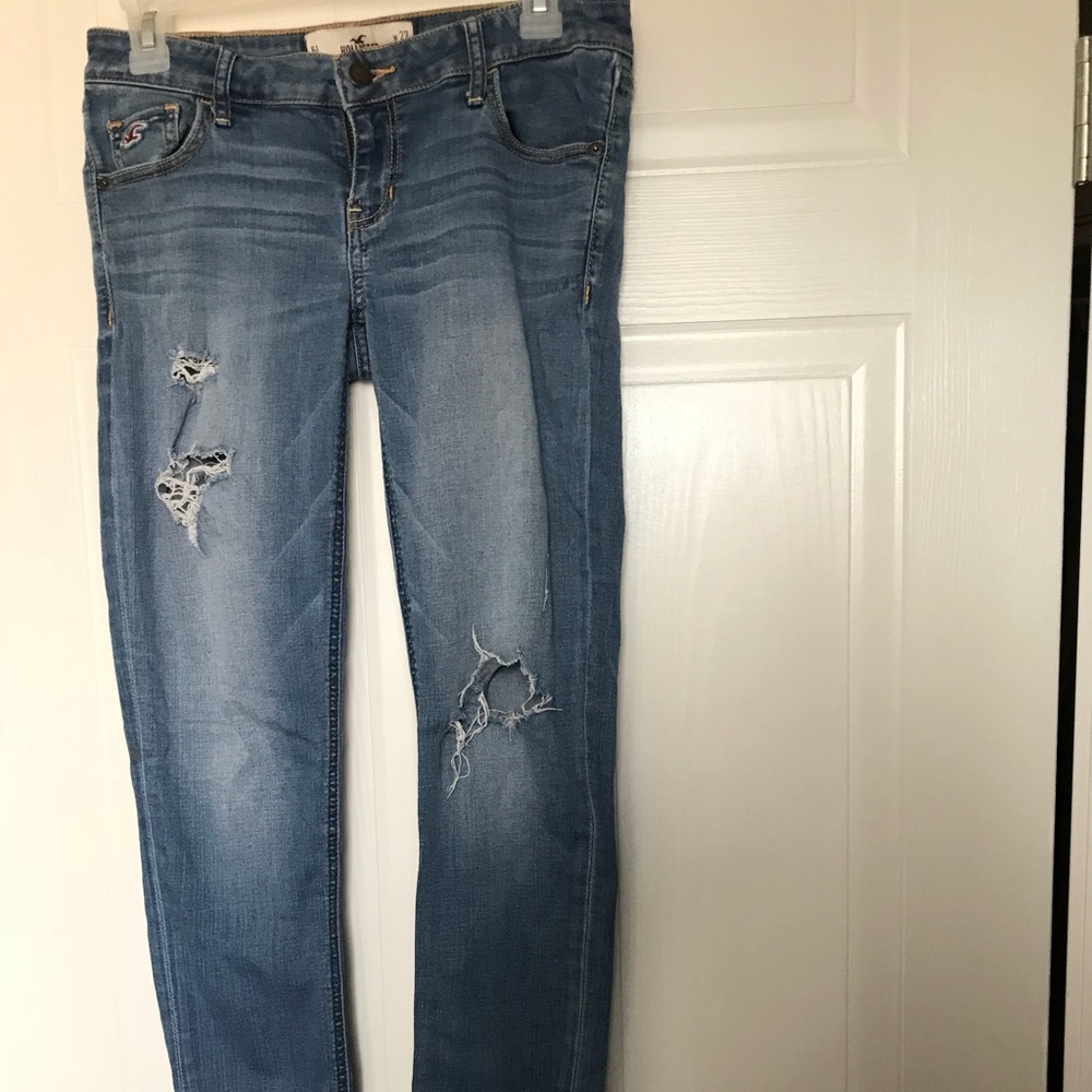 Ripped skinny jeans